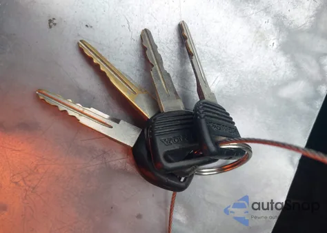 2001 Honda Cr-V Lx z USA, uszkodzony, nr VIN JHLRD18491S019454